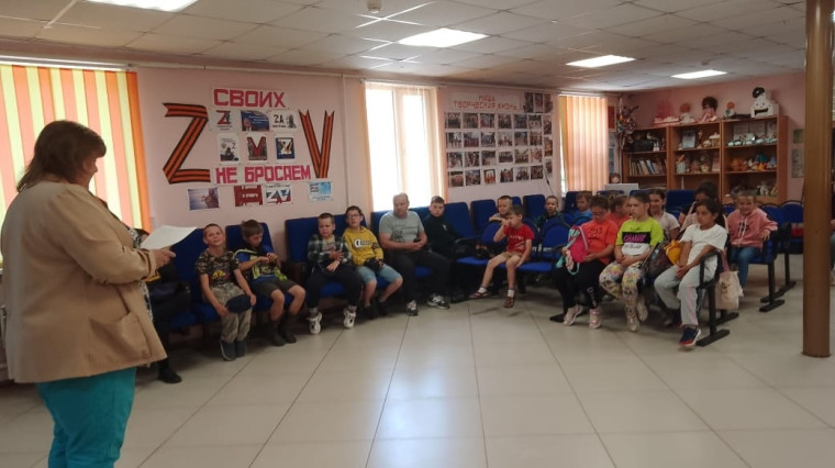 Познавательно-игровая программа "Здравствуй лето красное, лето безопасное!".